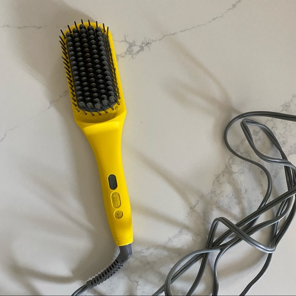 Dry Bar Straightening Brush